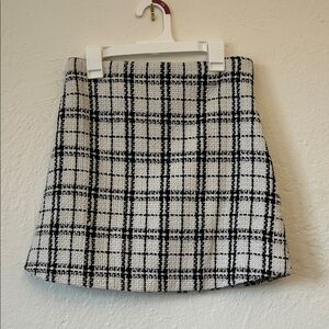 Pink Lily Black & White Plaid Tweed Mini Skirt